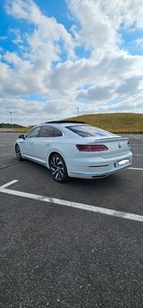 Volkswagen VW Arteon R-Line 2.0 TSI DSG | Panorama | Standh - weiße Volkswagen Arteon