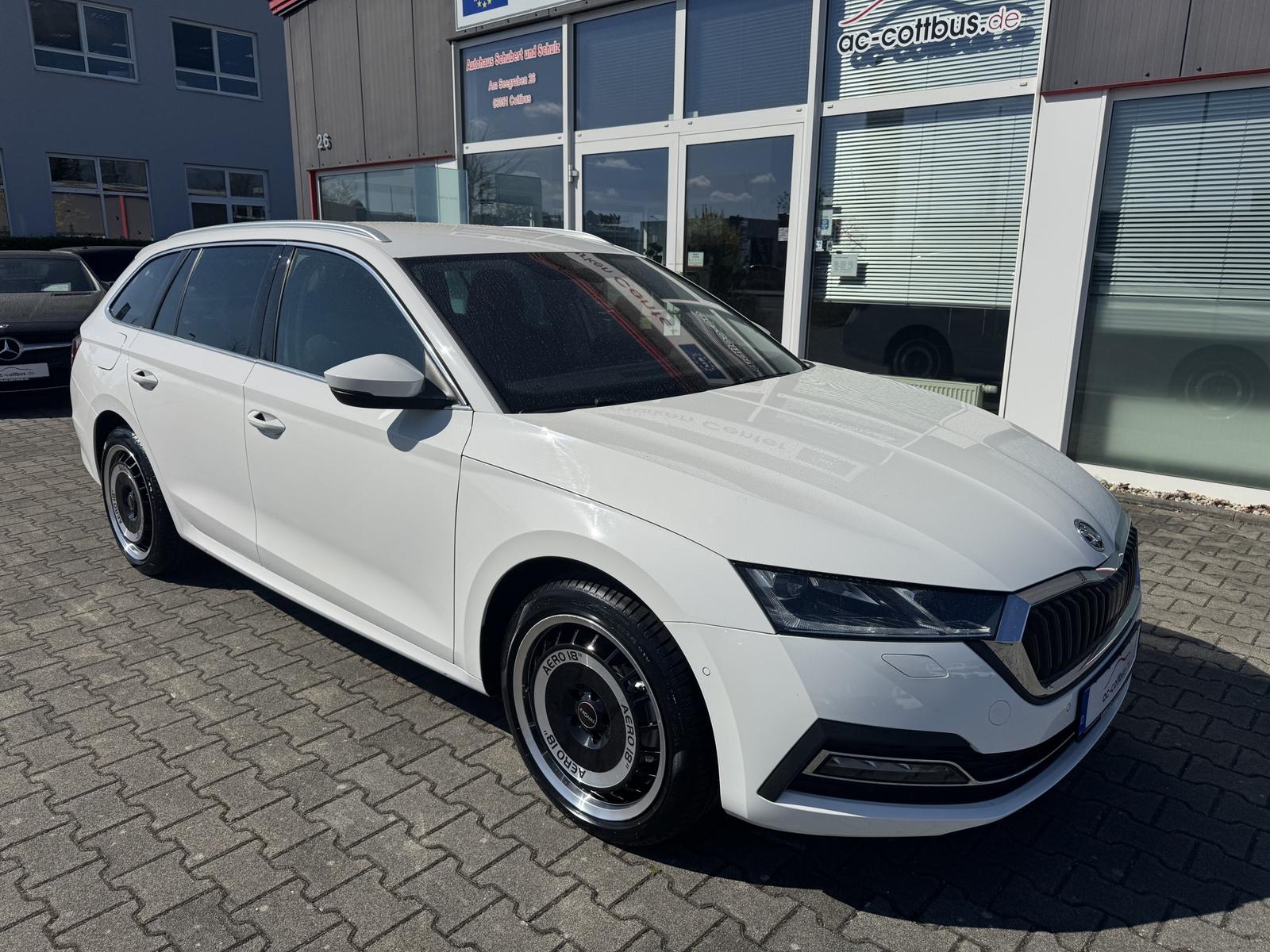 Skoda Octavia Combi 1.4 Style iV WT HeadupLED ACC Voll