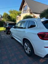 BMW X3 xDrive20i AT - - BMW X3 von privat