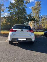 Toyota Auris Hybrid Comfort 1,8-l-VVT-i Comfort - Toyota Auris von privat