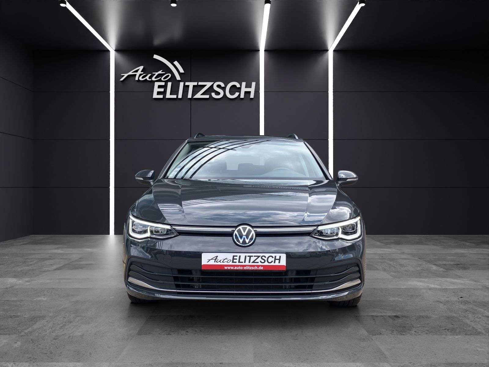 Fahrzeugabbildung Volkswagen Golf VIII Variant TSI Style LED ACC App-Connect