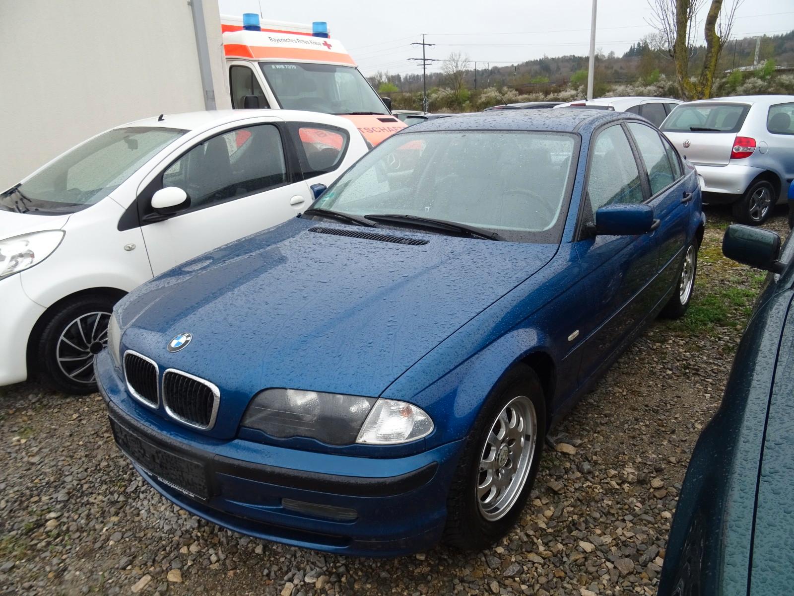 BMW 318i