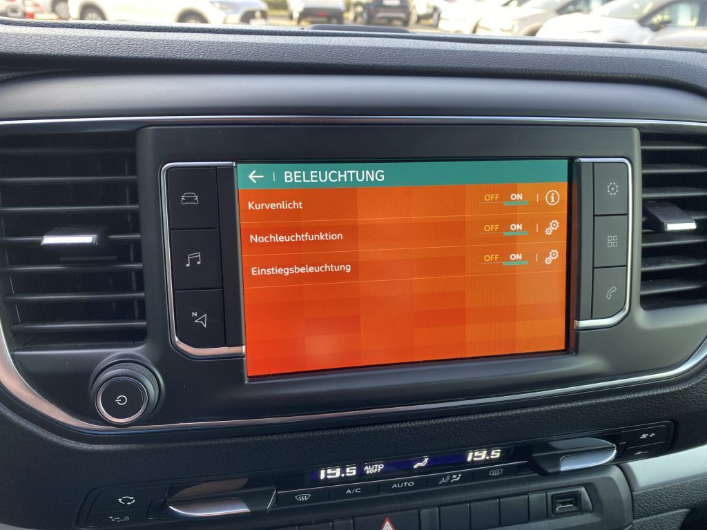 Fahrzeugabbildung Citroën Spacetourer M 2.0 BlueHDi 150 Rip Curl *8-Sitzer