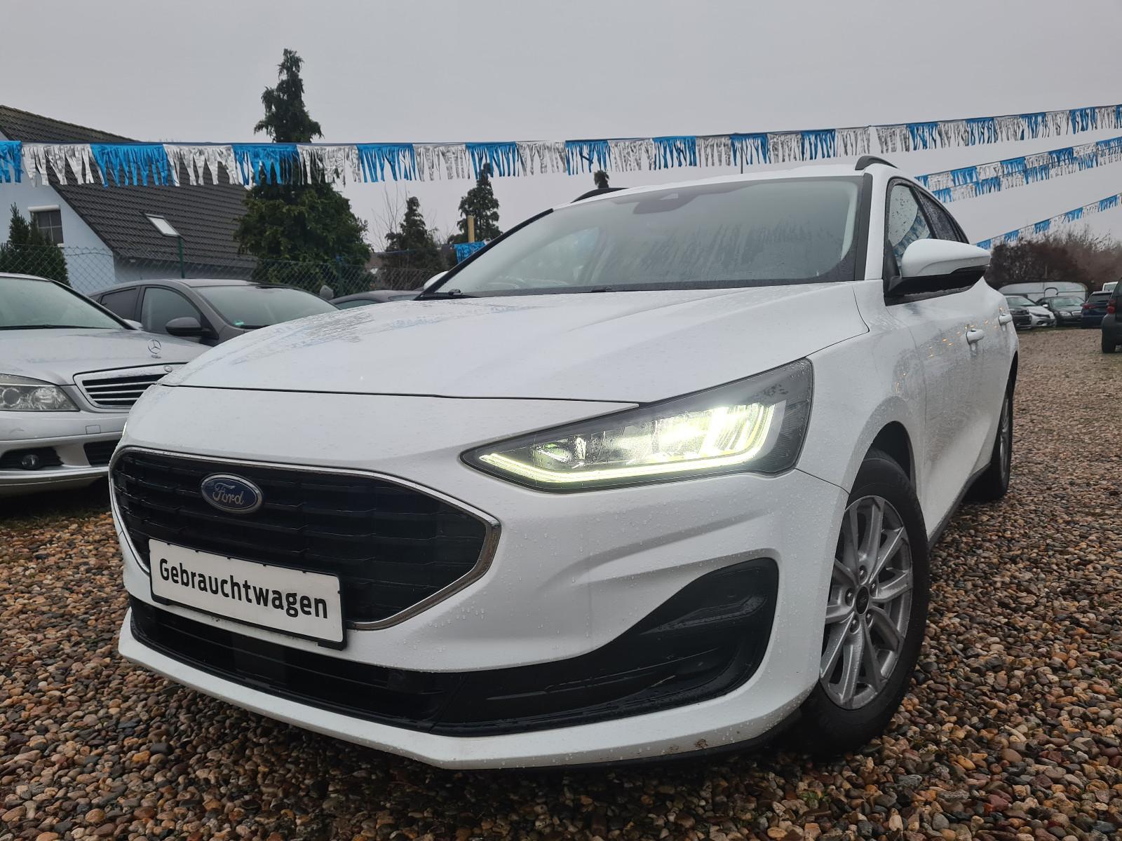 Ford Focus Turnier1.5 88kw KAMERA v+h/SHZ/LED/KEYLESS