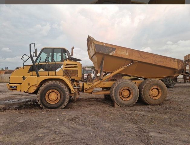 CAT CAT 730