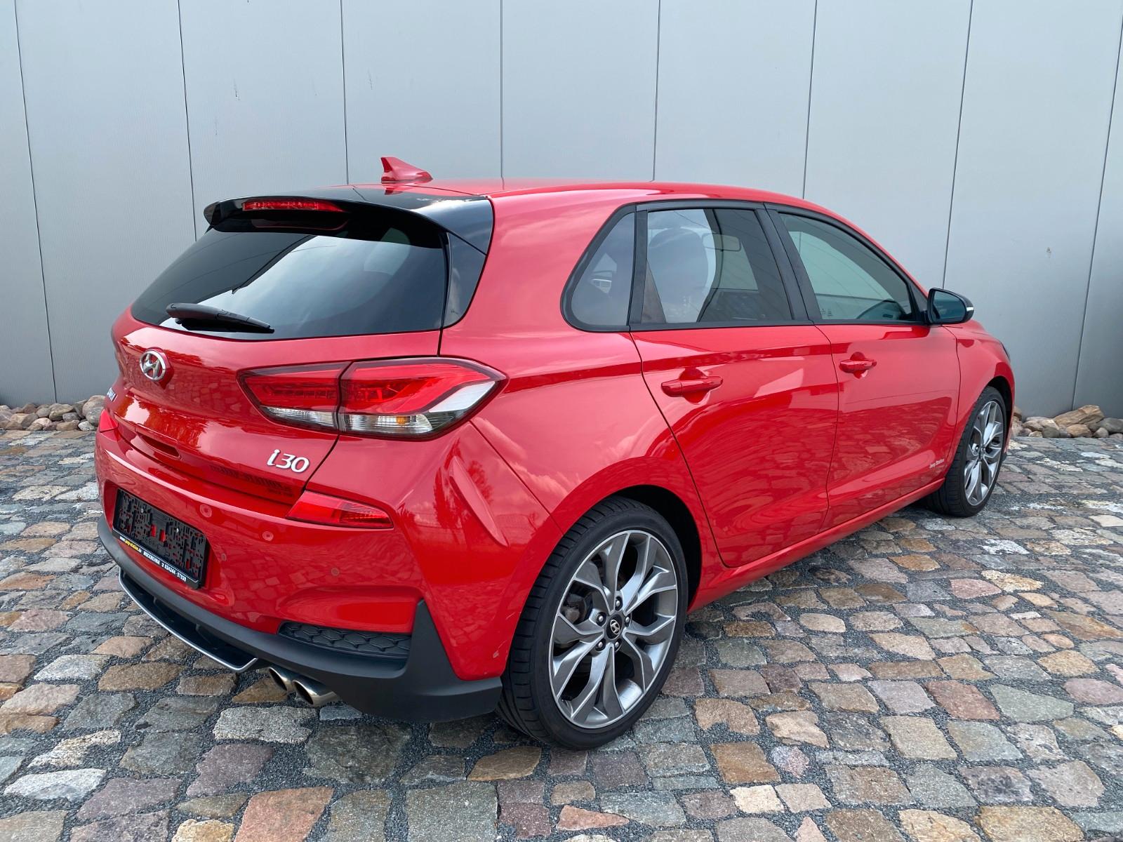 Hyundai i30 N LINE CAR PLAY SITZ-LENKRAD-HZG SCHECKHEFT