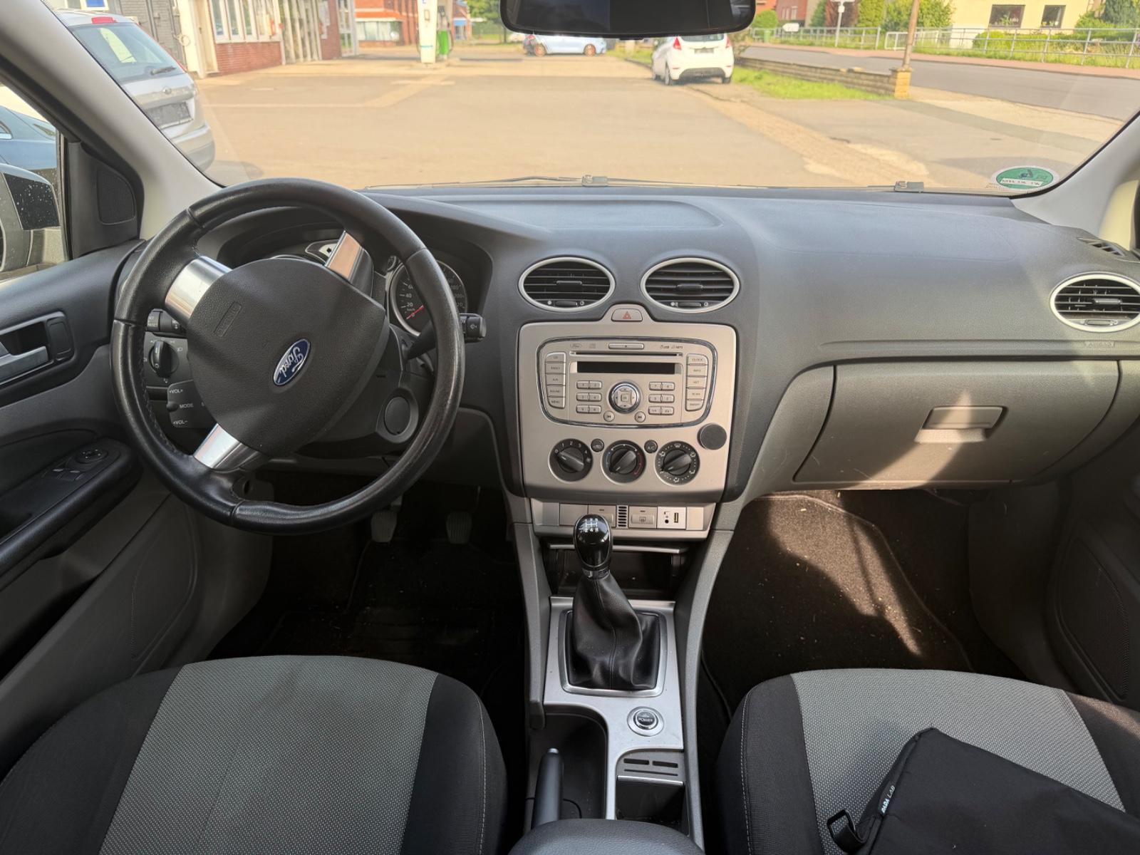 Ford Focus Turnier Sport/TÜV NEU