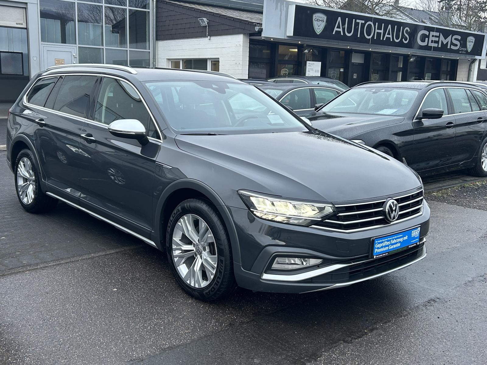 Volkswagen Passat Alltrack 4Motion AHK HUD LED Navi ACC SHZ