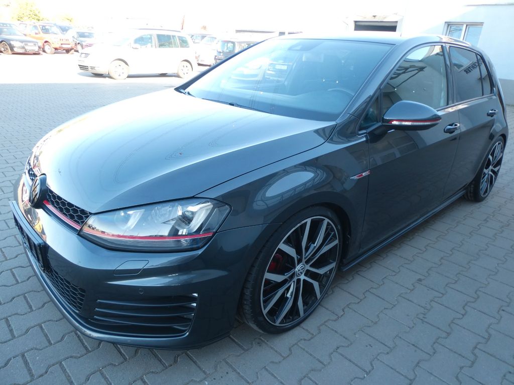 Image of Volkswagen Golf