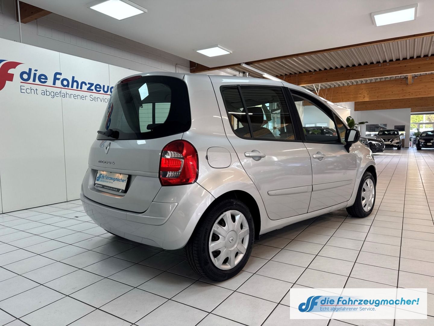 Fahrzeugabbildung Renault Modus Dynamique 1,6 Automatik Klima el.SP Spieg.