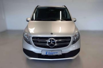 Mercedes V 220 - 2
