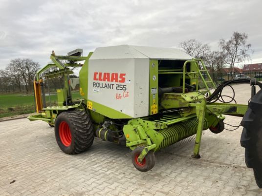 Claas ROLLANT 255 RC UNI