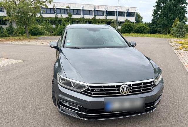 VW Passat Variant 2.0 TDI 3x R-Line LED AHK 8-fach