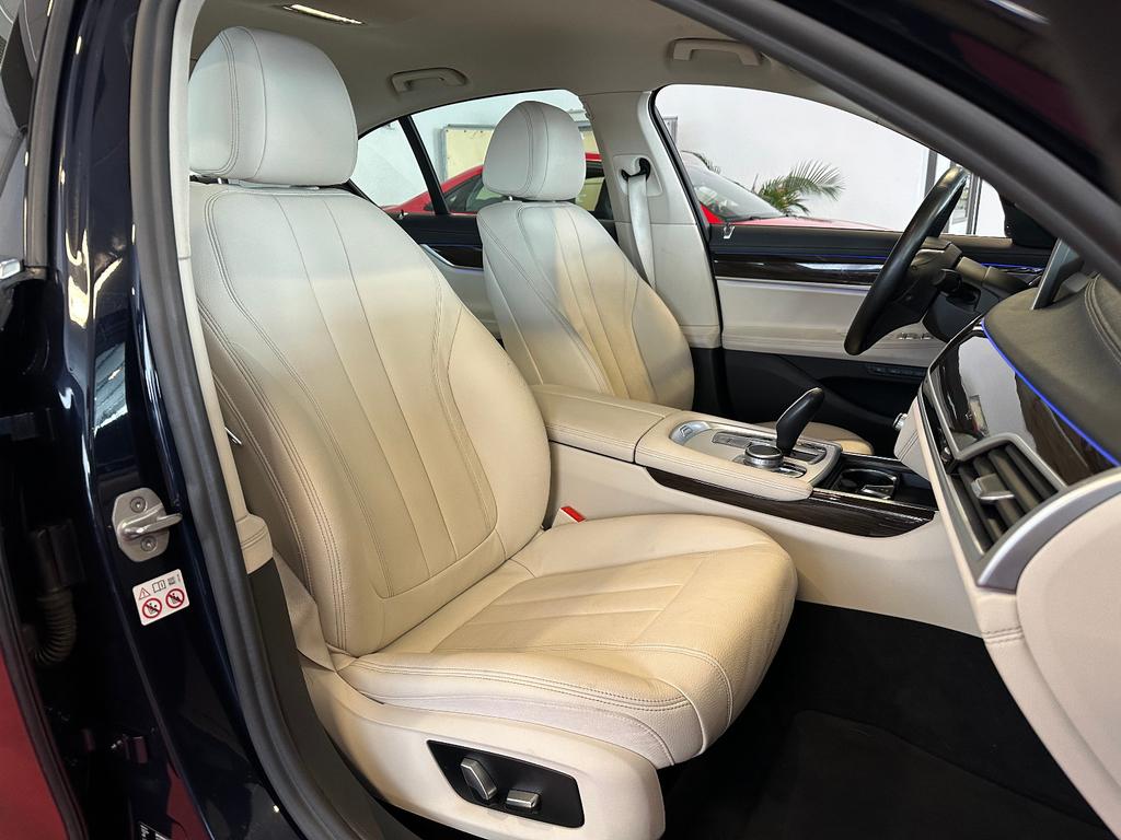 BMW 730