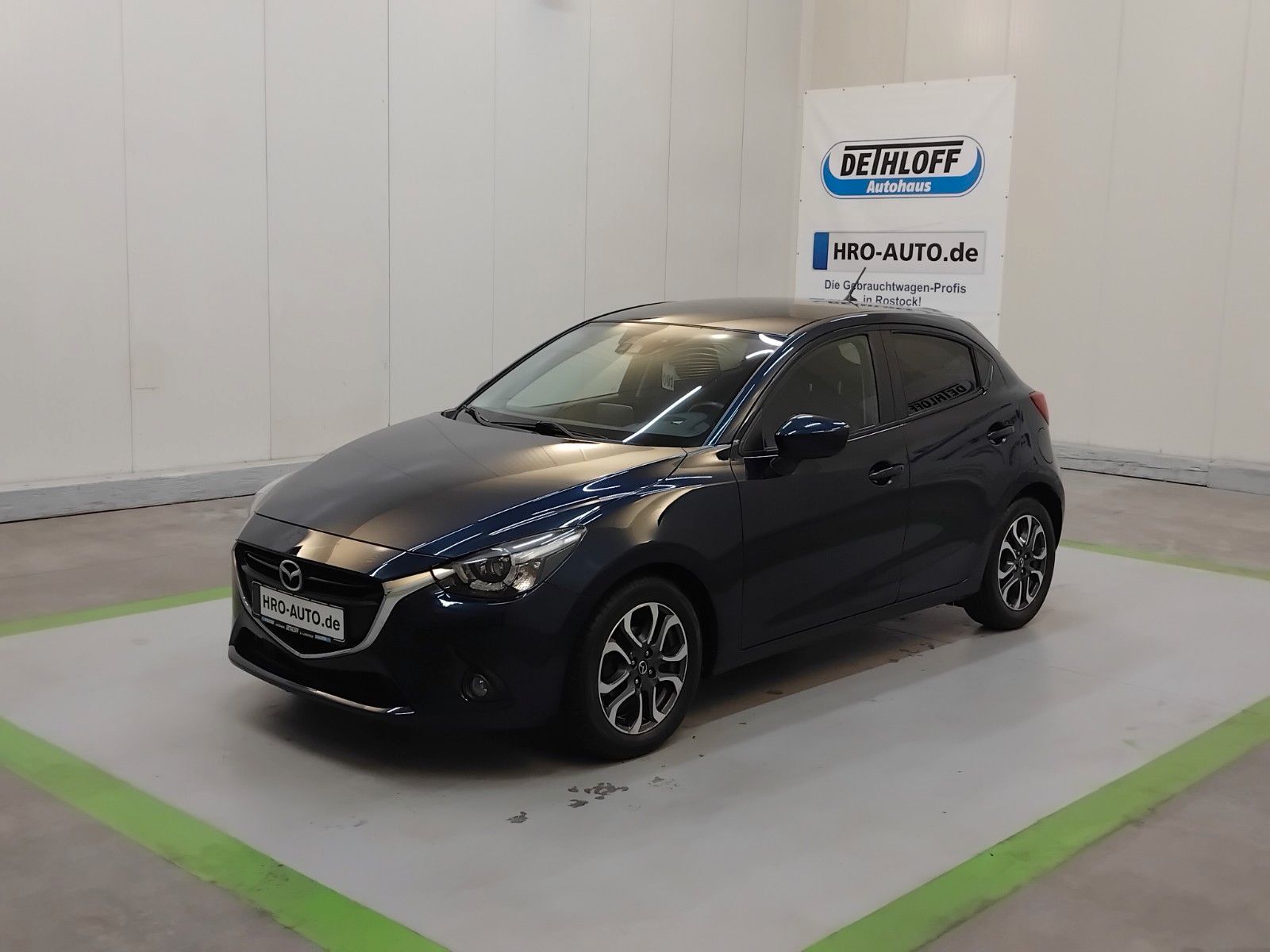 Mazda 2 (08/2015, Benzin)