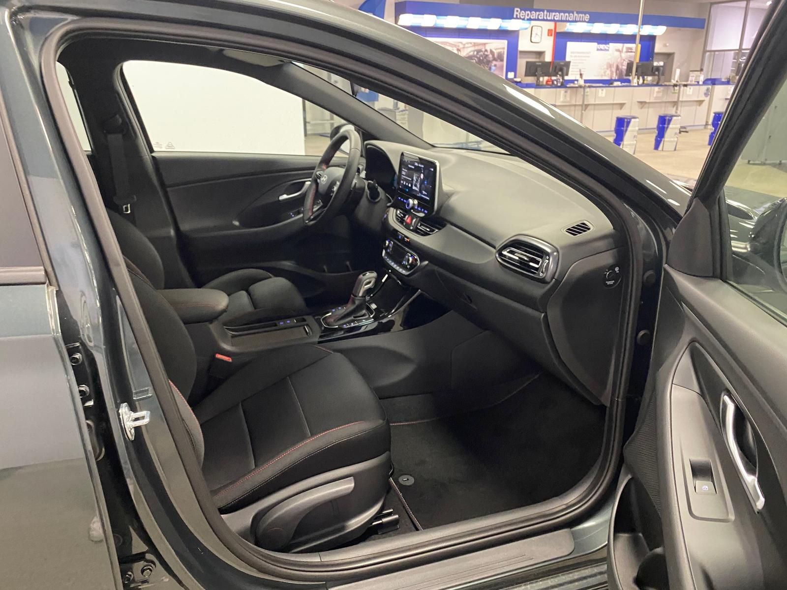 Fahrzeugabbildung Hyundai i30 N-Line APP+RFK+5J. GARANTIE+NAVI+SITZHEIZUNG