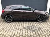 Mercedes-Benz GLA 220 d 4Matic AMG LED Navi Leder Kam Soundsy. - Mercedes-Benz GLA 220 mit Panoramadach