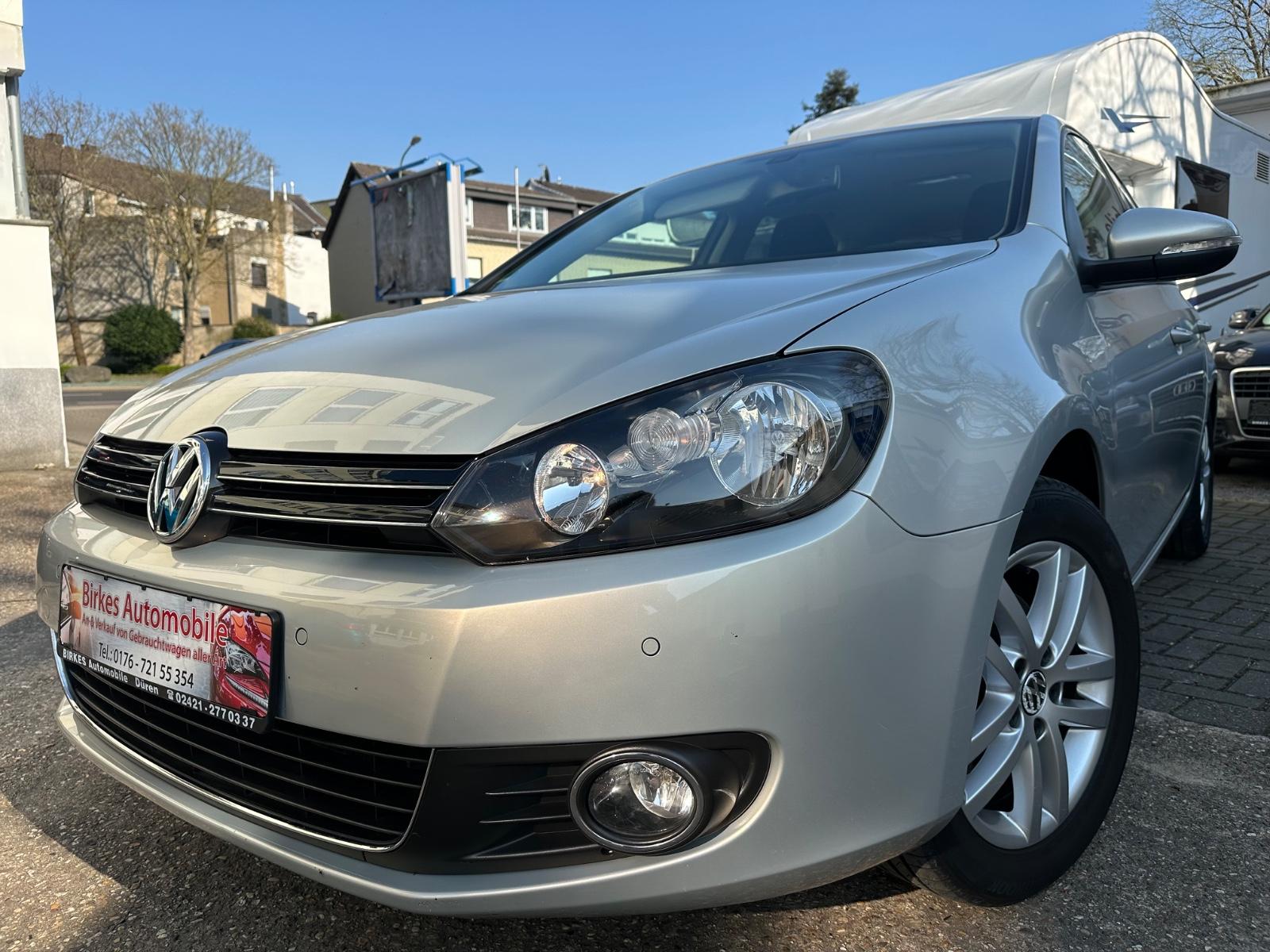 Volkswagen Golf 1.6 TDI DSG Highline - 1.Hand