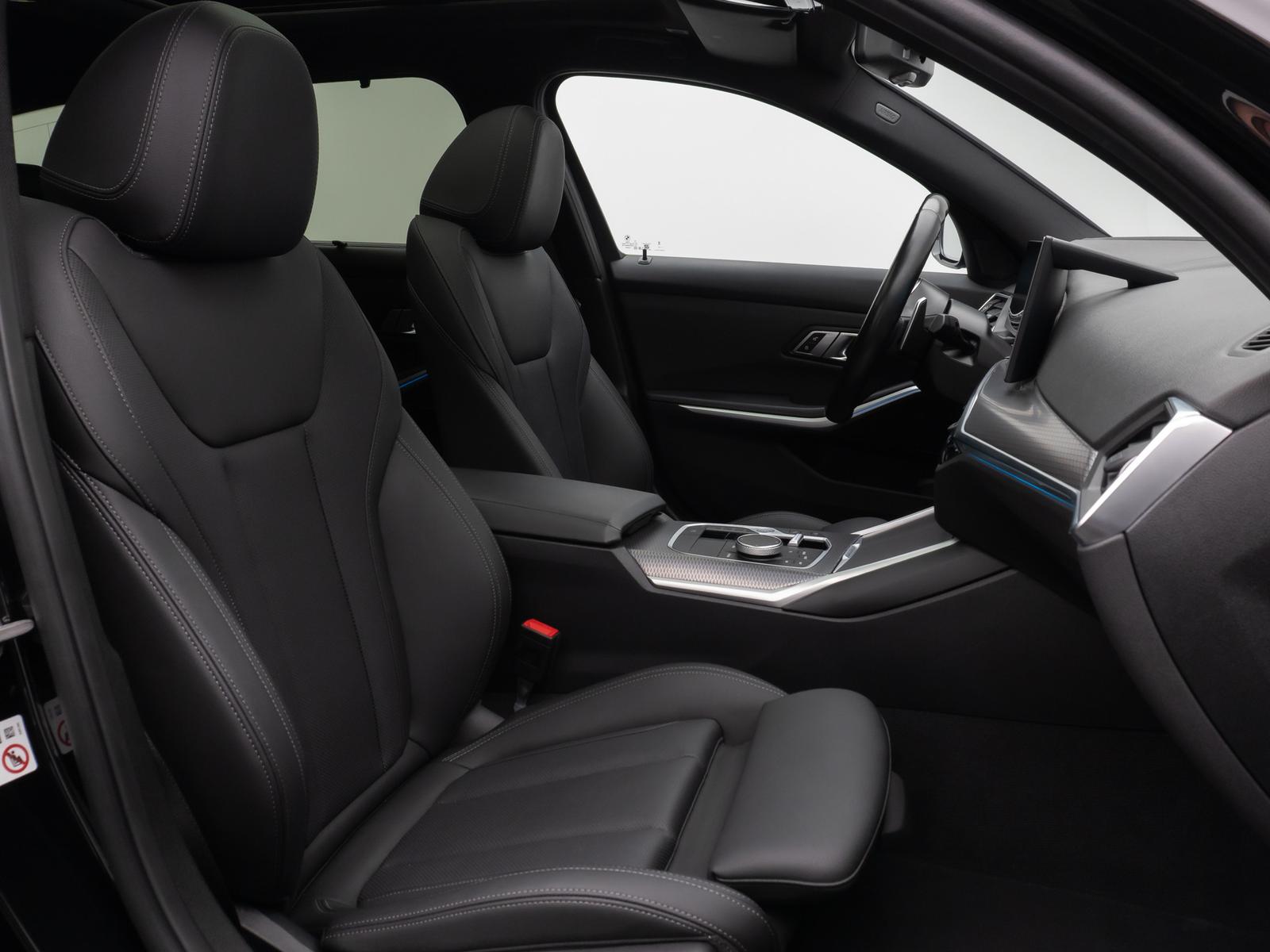 BMW 318 d M Sport Panorama Kamera HUD DAB HiFi AHK, миниатюра 26