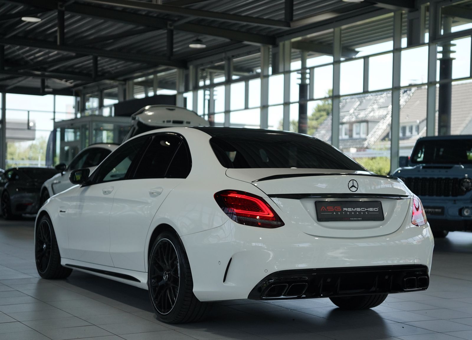Mercedes Benz C 63 Amg
