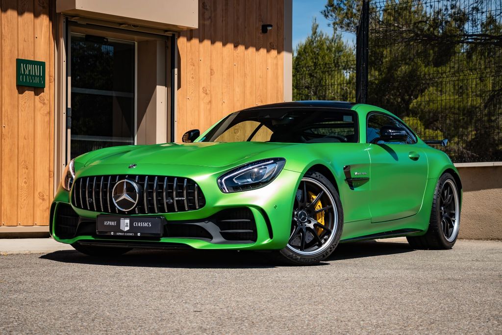 Image of Mercedes-Benz AMG GT R