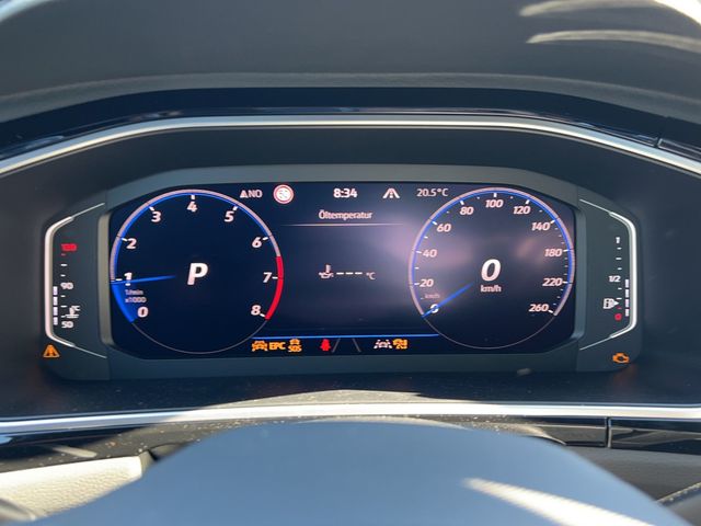 T-Roc R-Line 1.5 l TSI DSG FACEL. LED MATRIX-LED