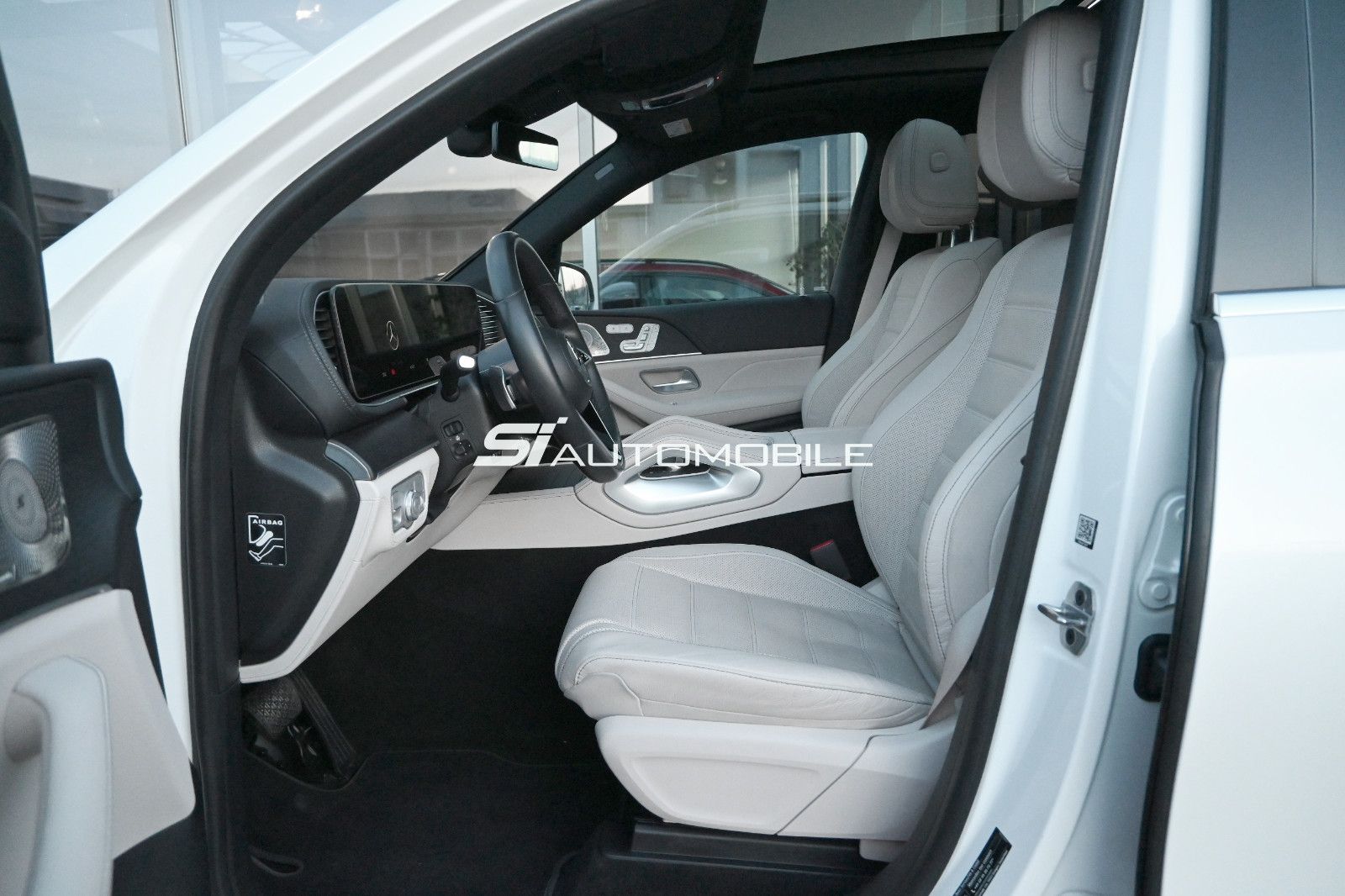 Fahrzeugabbildung Mercedes-Benz GLE 450 d 4M. AMG PREMIUM+ °UVP 147.923€°E-BODY°