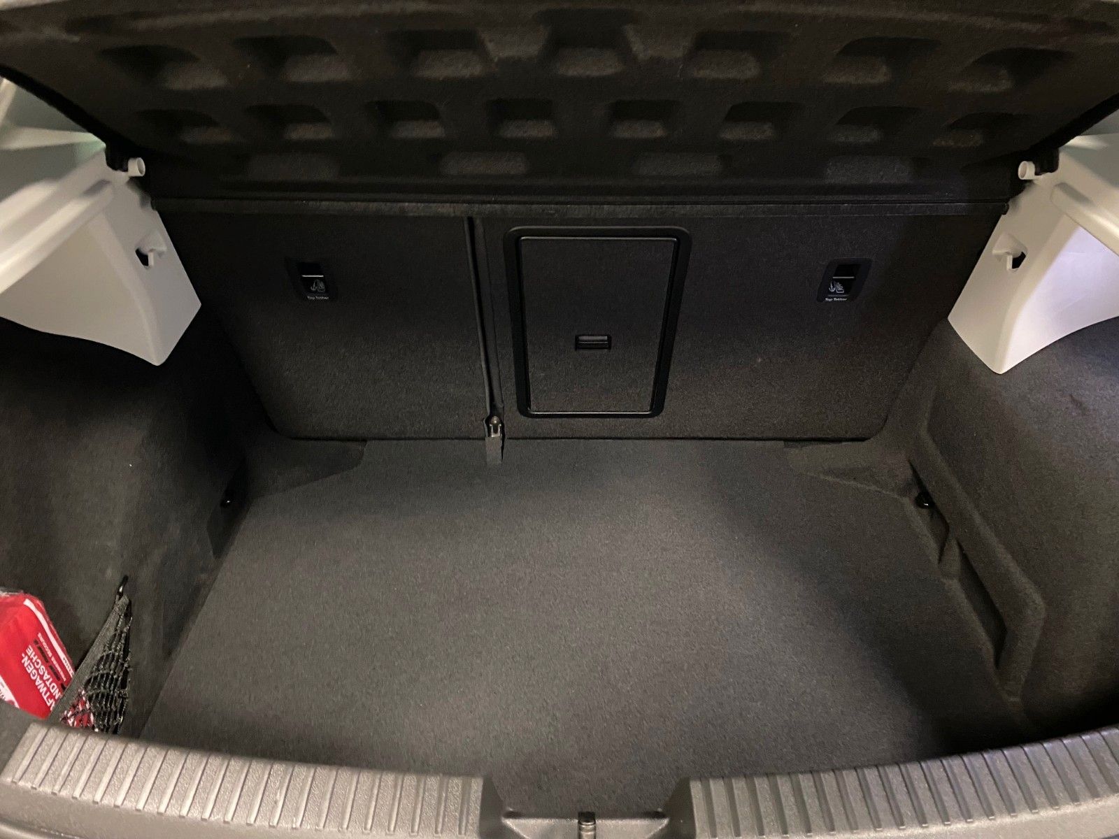 Fahrzeugabbildung SEAT Leon 1.4 TSI LIM. Start&StopXcellence+LED+17"ALU