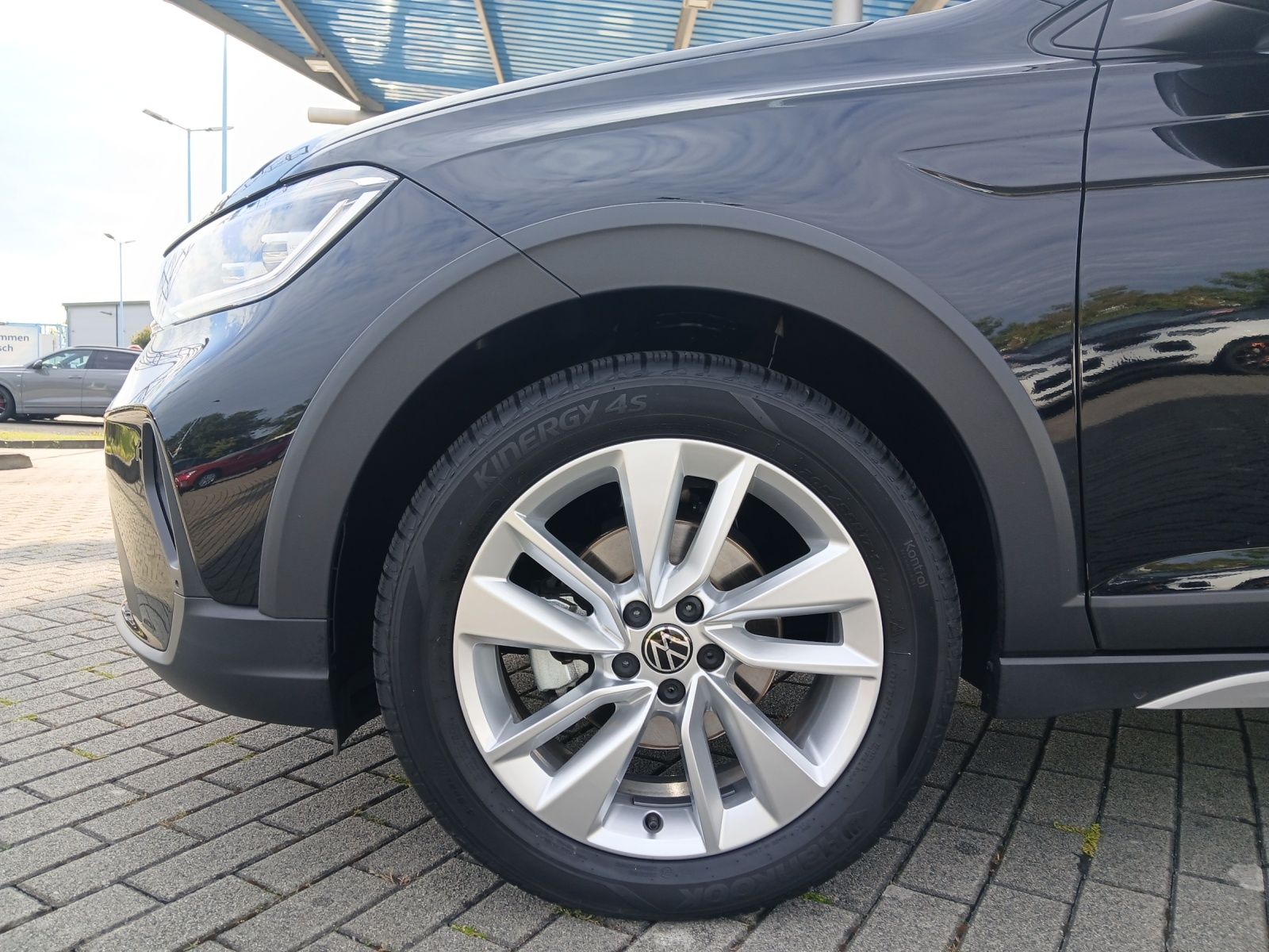 Fahrzeugabbildung Volkswagen Taigo Life TSI DSG IQ.Light ACC SHZ RearView 17"