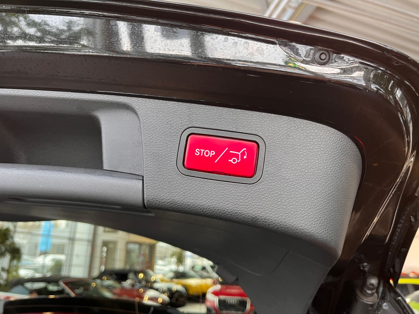 Fahrzeugabbildung Mercedes-Benz GLA 250 4Matic AMG Line AHK PANO RFK 19"