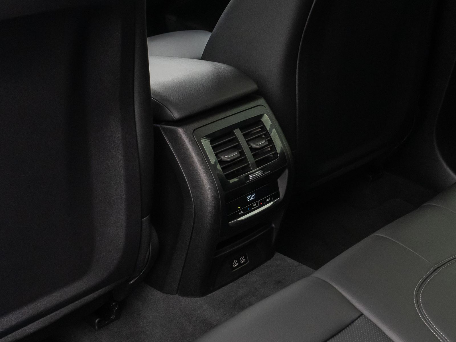 Fahrzeugabbildung BMW X3 xD20d Kamera DAB CockPit+DrivAssis LED Sport