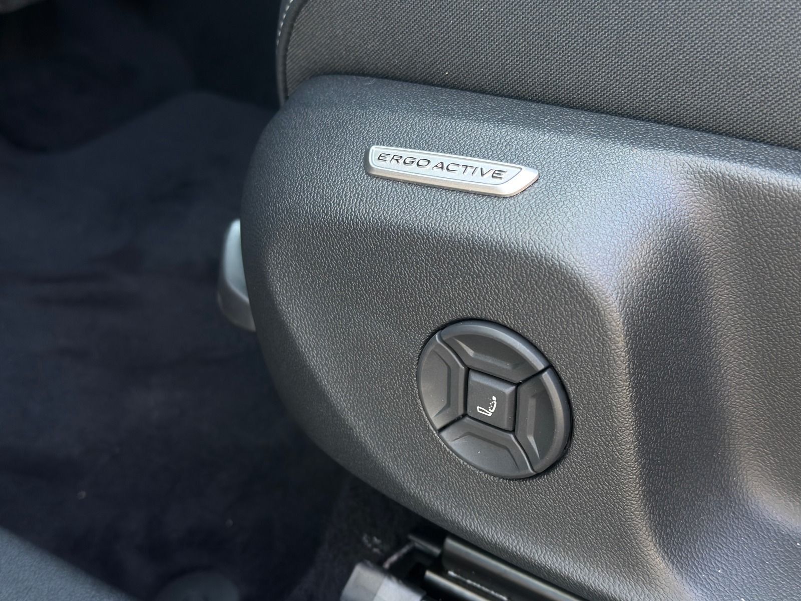 Volkswagen T-Roc - Bild 9