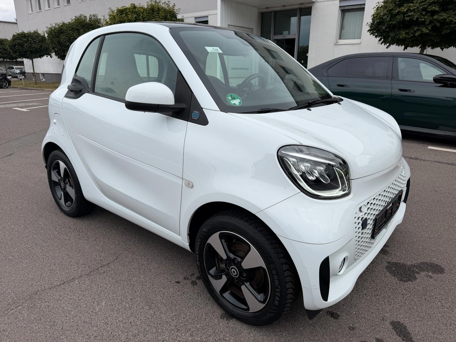 Smart ForTwo coupe EQ*KAM*22kW*KAM*LED*SHZ*TEMP*PANO