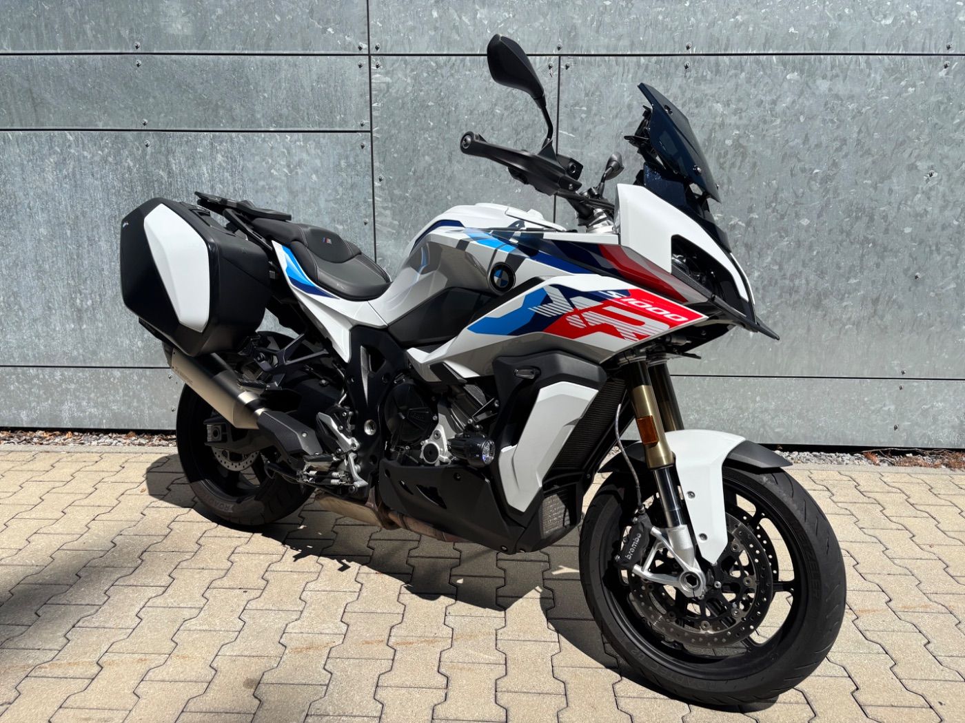Fahrzeugabbildung BMW S 1000 XR M Paket aus 1. Hand mit Kofferset Öl I