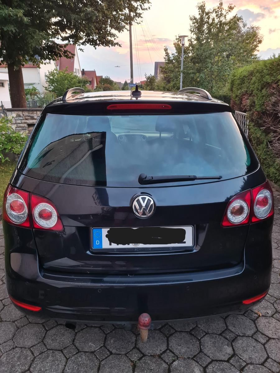 Volkswagen Golf Plus 2010 — rear view