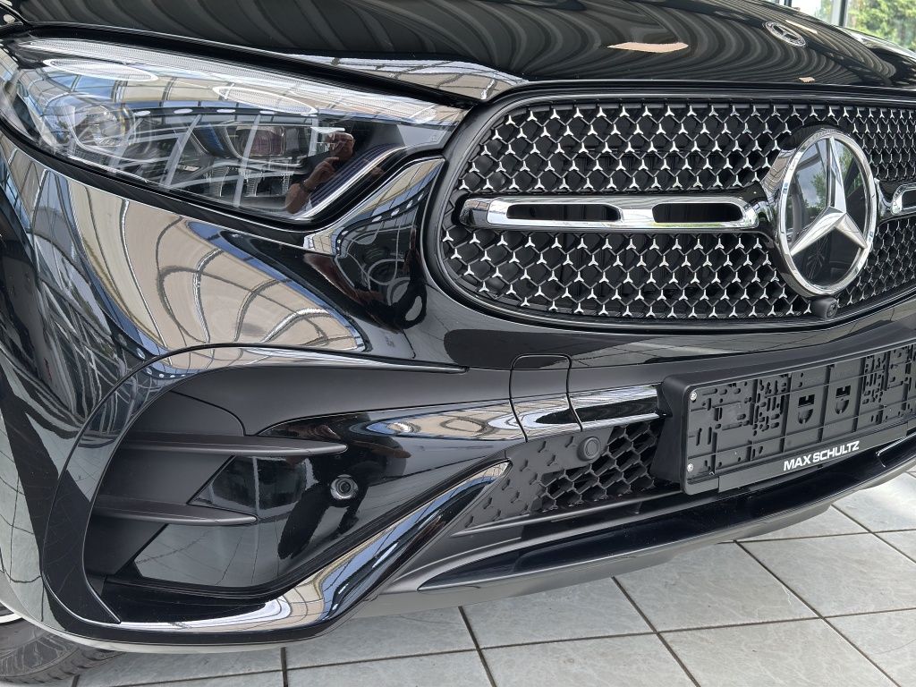 Fahrzeugabbildung Mercedes-Benz GLC 200 4MATIC Coupé AMG Line*NightPaket*Carplay