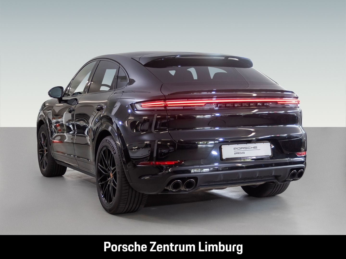 Porsche Cayenne E-Hybrid Coupe Black Edition Burmester imagem 3