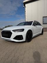 Audi RS4 2.9 TFSI tiptronic quattro Avant - - Audi RS4: Weiß