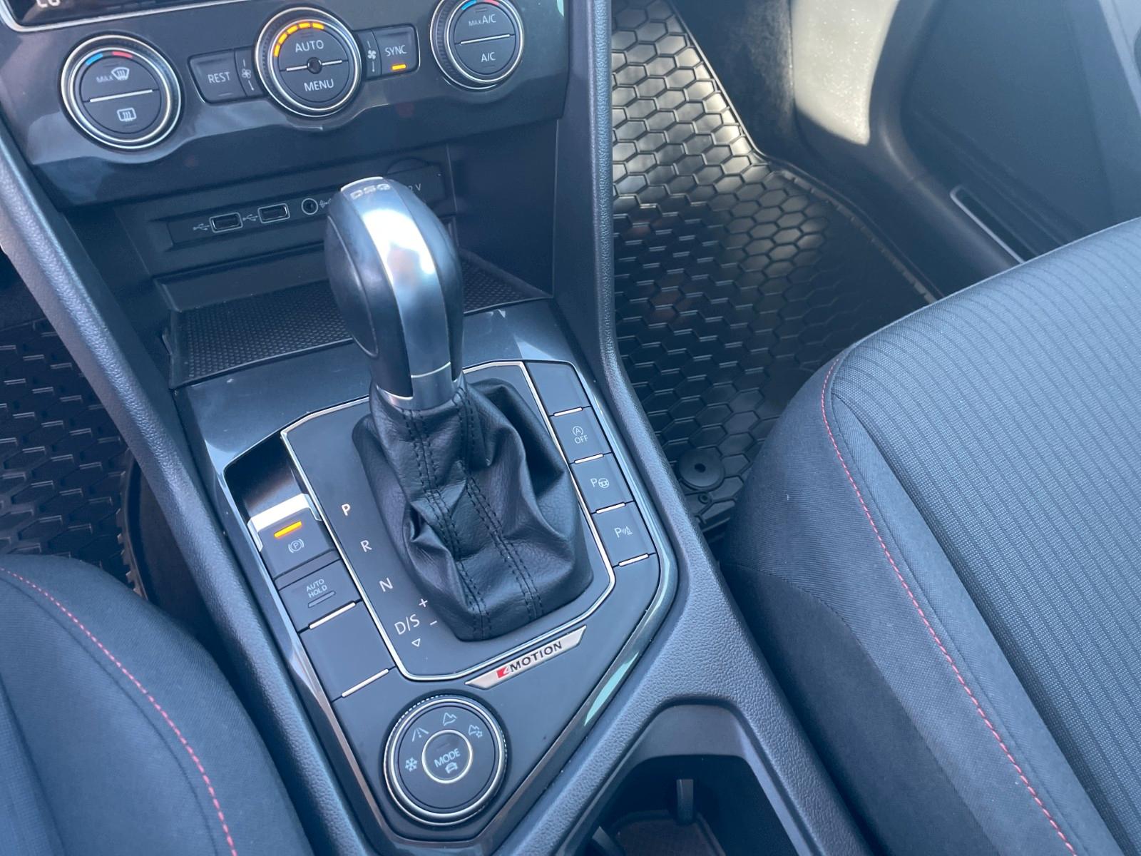 Volkswagen Tiguan TSI SOUND 180 PS (*SITZHEIZUNG * KLIMA*)