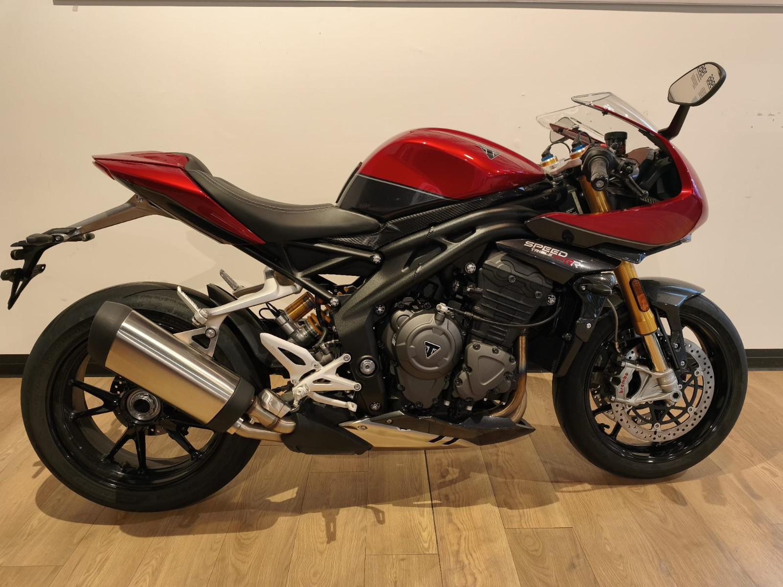 Triumph Speed Triple 1200 RR