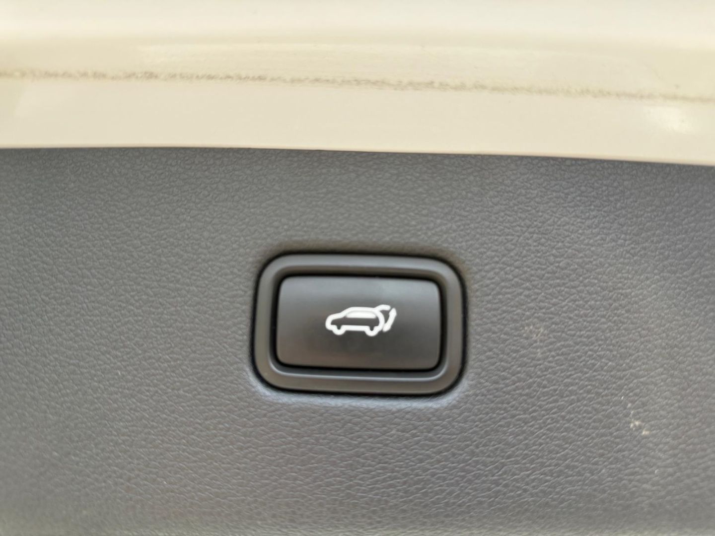 Fahrzeugabbildung Hyundai Tucson 1.7 CRDi Premium Leder-Paket Anhängerkupp