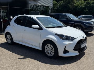 Toyota Yaris - 10