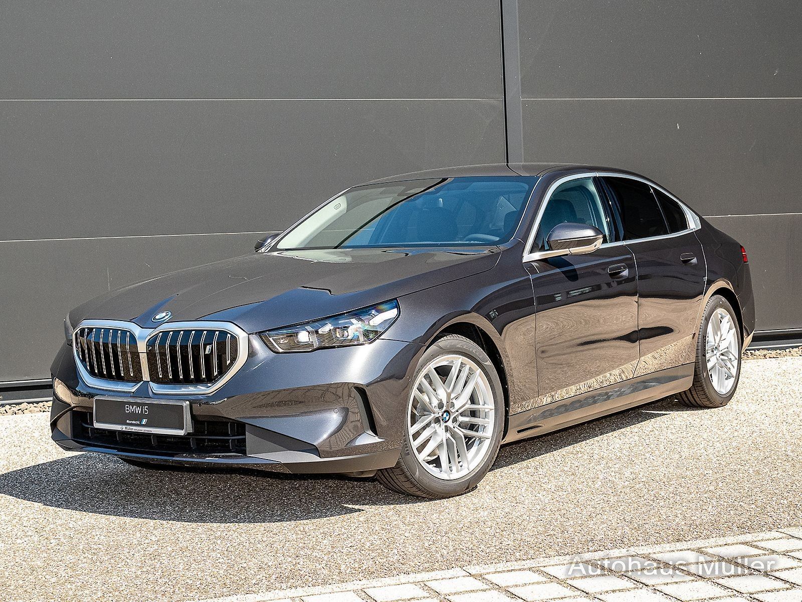 BMW i5 eDrive40 HOT DEAL MIT 22.600 EUR ERSPARNIS! imagem 2