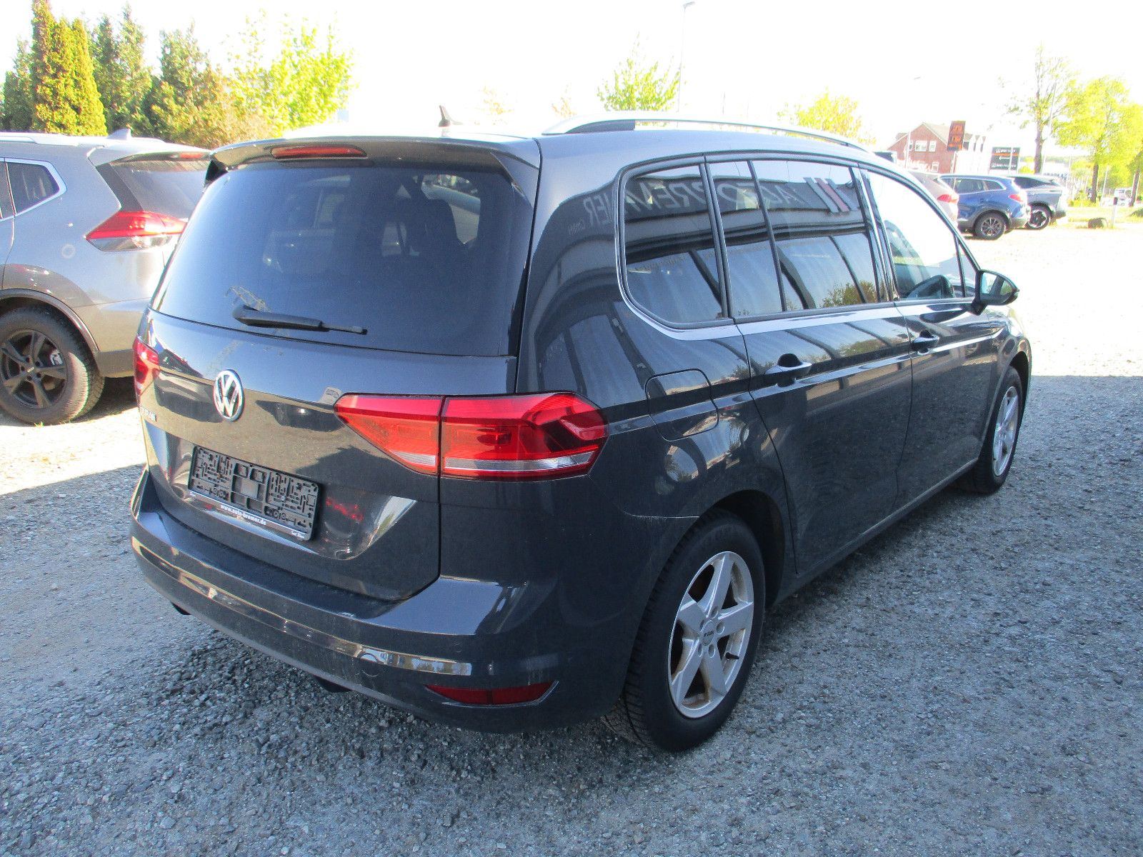 Fahrzeugabbildung Volkswagen Touran  1.6 TDI BMT  Automatik Join  AHK