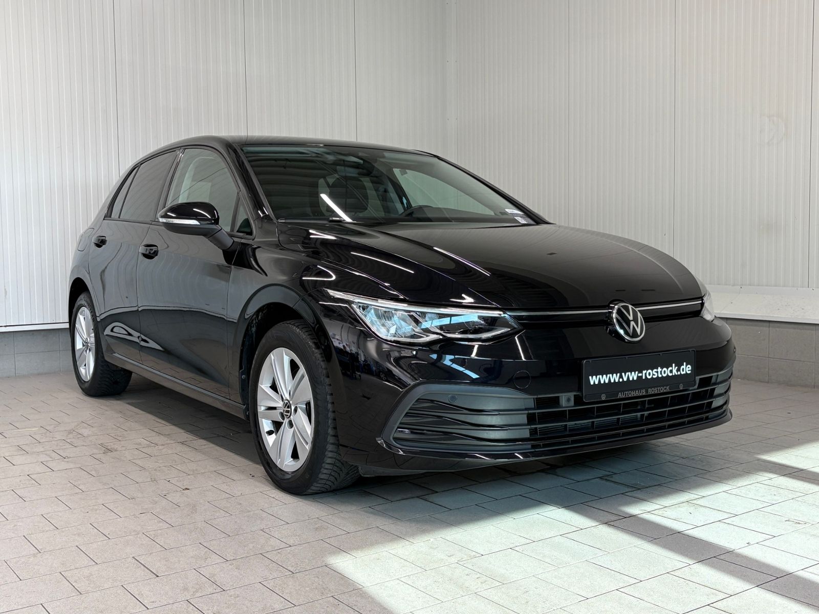 Golf VIII Life 1.0 eTSI DSG LED NAVI ACC PDC SHZ