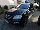 Mercedes-Benz ML 500 4x4-AMG/Offroad Plus Pak./Standhz. - Mercedes-Benz ML 500: Von Privat