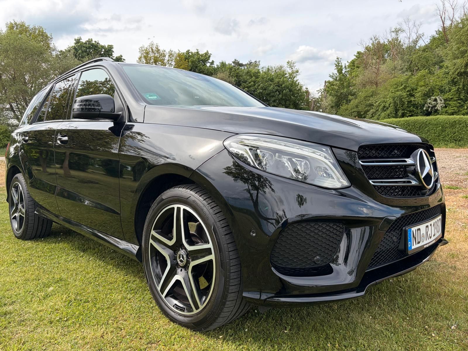 MERCEDES-BENZ GLE 350d - AMG , AHK , TÜV 03.2028 , 20 Zoll