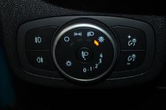 Fahrzeugabbildung Ford Fiesta Titanium Automatik 5-trg KLIMA WinterPake