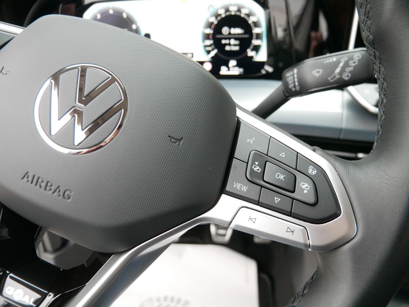 Fahrzeugabbildung Volkswagen Golf -VIII 1.5 Goal NEU37T AHK NAVI ACC LED SHZ