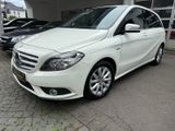 Mercedes-Benz B 200 B-Klasse, PDC v&h Kamera,Navi.,Automatik - Mercedes-Benz: Weiß, Klasse